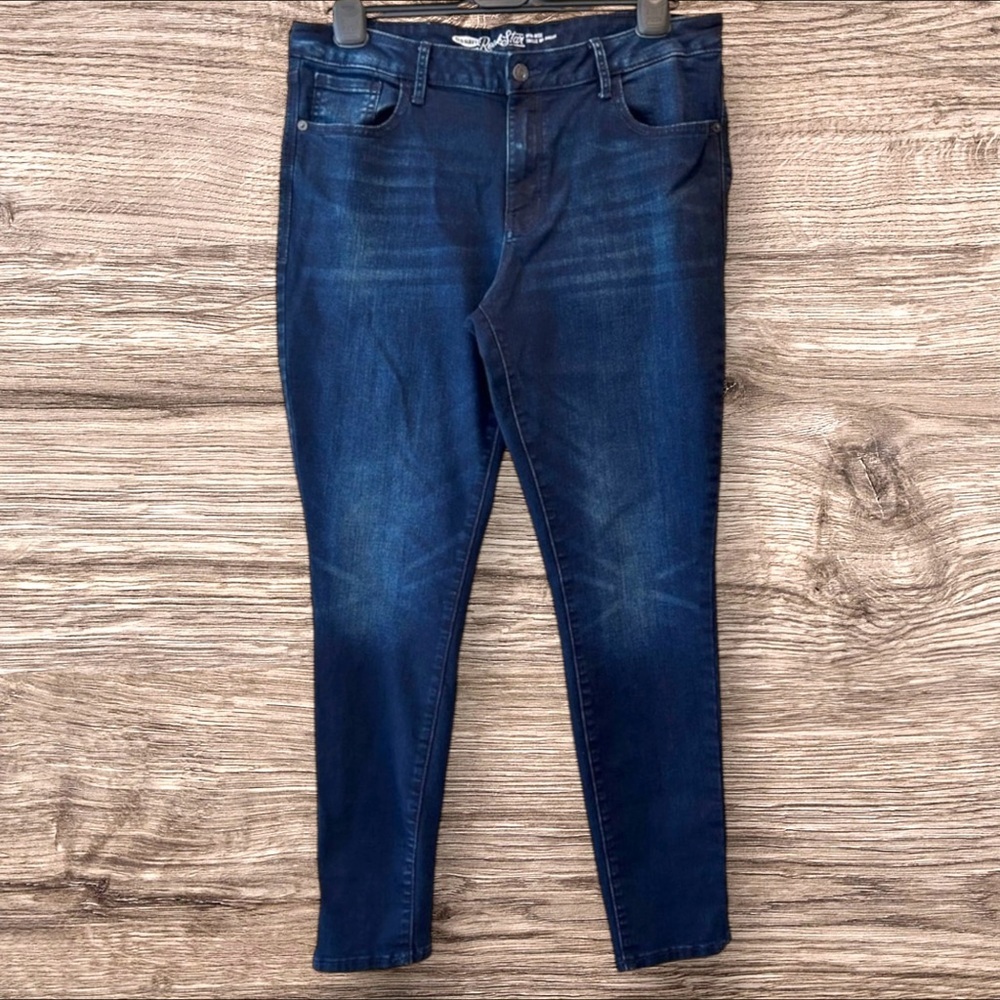 🌸 Old Navy “The Rockstar” Mid-Rise Skinny Jeans Sz 16 Classic Flattering Fit 🌸